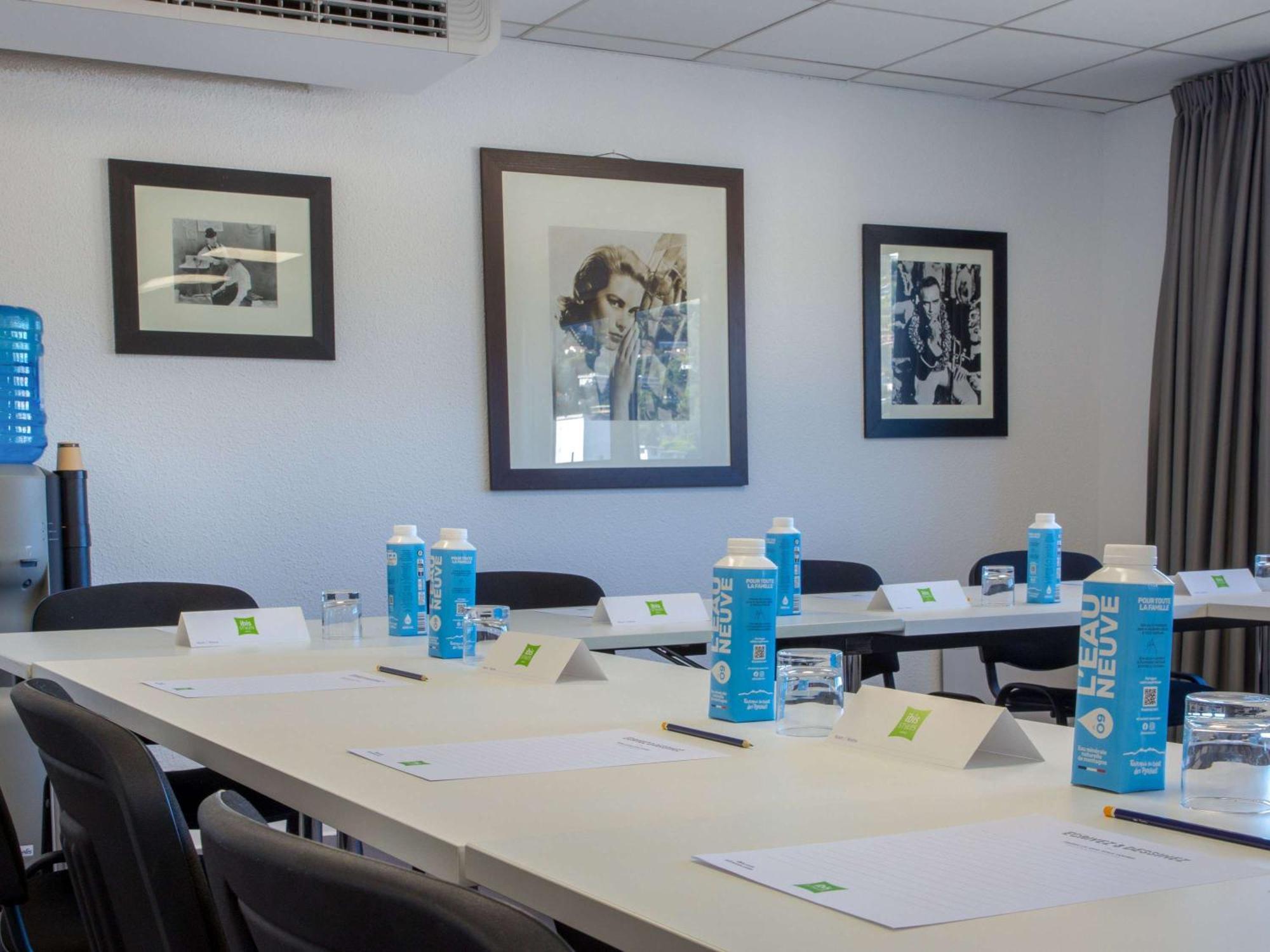 Ibis Styles Cannes Le Cannet Exterior foto